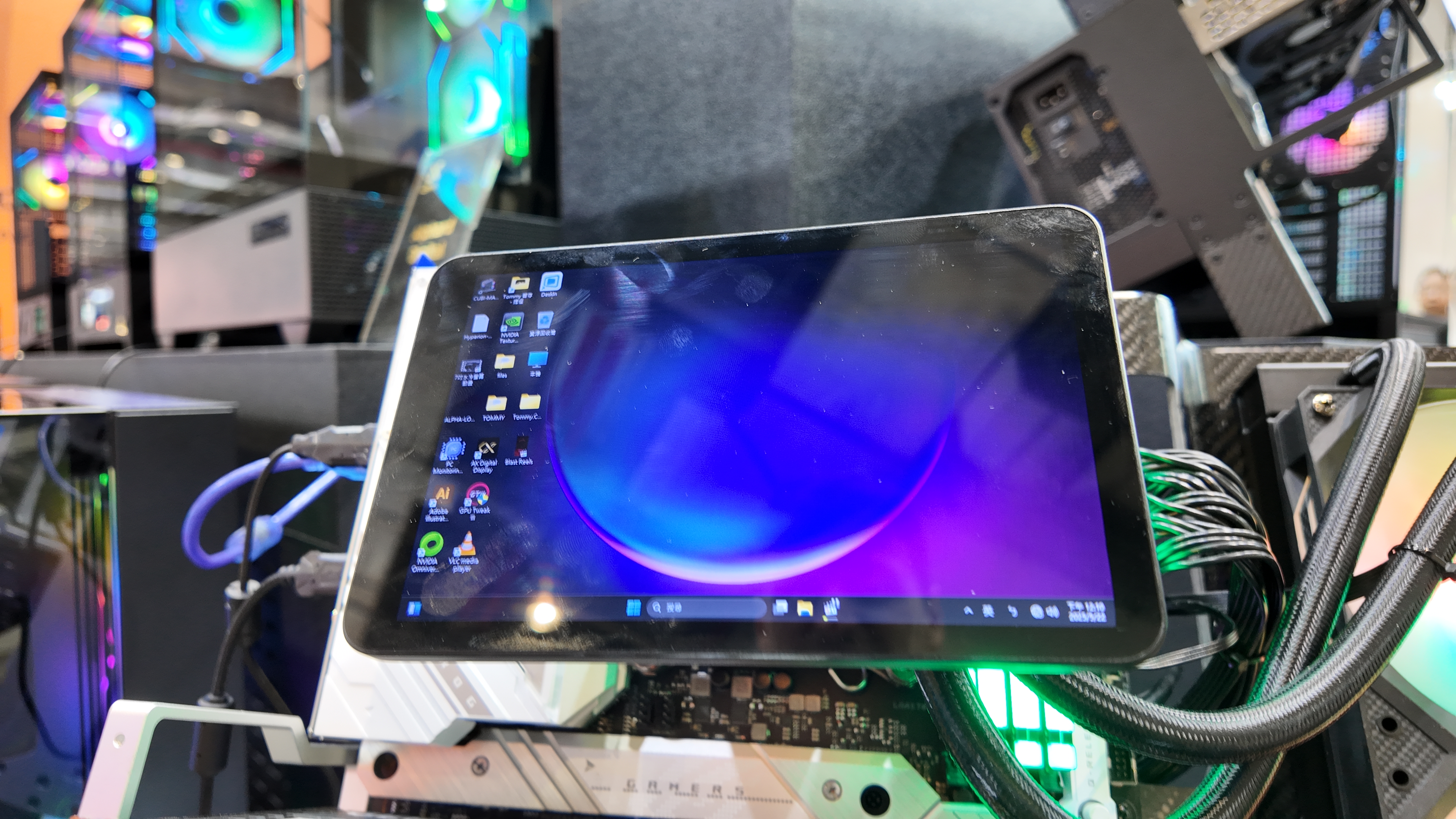 Xigmatek's giant CPU cooler screen on show at Computex 2025